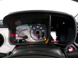 見やすいメーター回りで、運転に集中することができます!