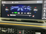 運転席/助手席シートヒーターで寒い日もすぐに温かくなり快適に過ごせます。3段階の温度調整が可能です