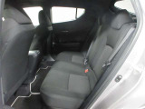 中古車だからこそ室内・シートは丁寧に洗浄します。