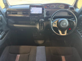 当店の車はHonda認定中古車になります。納車前の点検整備、内外装の仕上げもちろんのこと、走行距離無制限の無料保証もついておりますのでお客様に安心していただけるお車を取り揃えております。