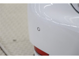 【クリアランスソナー】 障害物が近づくと、メーター画面でのディスプレイ表示やブザーで知らせてくれる機能がある装置です。