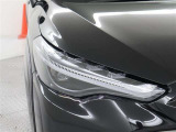 【オートマチックハイビーム】対向車や先行車をカメラで検知し、ハイビームとロービームを自動で切替え、夜間の歩行者などの早期発見をサポート。切り替え忘れを防ぐほか手動操作の煩わしさも軽減します。