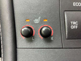運転席と助手席にシートヒーターが付いてます。冬の寒いときでも直ぐにポカポカ。