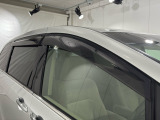 ★ドアバイザー★雨天時に窓を開けても濡れにくく車内に雨が入り込むのを防ぎながら換気ができます(^^♪