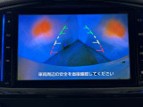 バックカメラが装備されておりますので、見えづらい後方視界を確保してくれます。