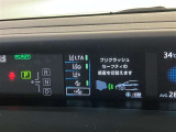 【プリクラッシュセーフティ】警報ブザーとディスプレイで衝突の可能性を知らせ、回避または被害軽減をサポート※ご使用前に作動条件をご確認下さい。