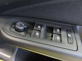 中古車の購入に関するさまざまなリスクを最小限にし、きめ細かな保証サービスで、オーナーライフをしっかりとサポートします。1台1台、お客様の期待に応え、満足していただけるのが、&ldquo;Das WeltAuto&rdquo;です。