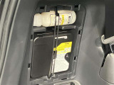 【パンク修理キット剤】こちらのお車にはパンク修理キット剤ついております♪