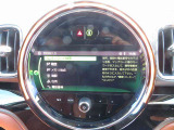 ◆iDriveを装備。操作系統をディスプレイから独立させることで、人間工学に基づいた最適な運転環境を実現しております。◆