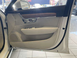 ご覧いただきありがとうございます。車両詳細等お気軽に店舗スタッフまでお問い合わせください。通話無料の専用フリーダイヤルも
