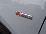 Audi正規ディーラーが高品質をお約束。高度な訓練・教育を受けたAudi専任メカニックが、100項目にもおよぶ精密な点検を実施いたします。すべてをクリアしたAudi車だけが、あなたのお手元に届けられるのです。