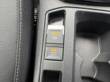 電動パーキングブレーキ。ホールド機能付き