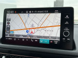 Honda CONNECTディスプレーを装備しております。Honda CONNECT対応で便利が広がったナビディスプレー。機能は増えても快適な操作性はそのままです。