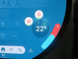 ステアリングヒーター、シートヒーターもついていますので、寒い時期に大活躍してくれます★