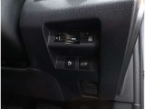 ETC!料金所も止まる事無くスイスイです!窓を開ける必要も無いので雨や花粉、排気ガスの浸入もありません!今や必需品ですネ!