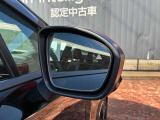 後側方から近づく車を検知すると△マークが点灯してお知らせしてくれるので、車線変更の際などの周囲確認に大変便利です(^O^)