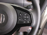 アダプティブクルーズコントロールは、高速道路などで設定した車速内で自動的に加減速の支援を行い、前走車との車間距離を維持しながら追従走行を支援する装置です。