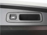 ◆パワーテールゲート◆キーや運転席のボタン、ハンズフリー機能など多彩なアクセスで自動開閉できます。