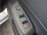 ◆パワーウィンドウスイッチ◆運転席から全席の窓の開閉操作を行うことが出来いつでも換気ができます!
