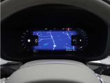 12.3インチ・デジタル液晶ドライバー・ディスプレイには、常に気を配る必要のある、運転操作に必須の情報が表示されます。情報の視認性に優れ、直感的に操作することのできるデザインです。