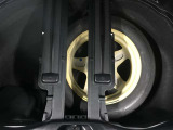 スペアタイヤ付き車両です。