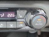 シートヒーター(運転席)付いています。