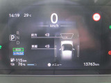 車両の各種設定はステアリングスイッチで目線をそらさず操作できます。