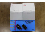 新車時のメンテナンスノート・保証書・クルマとナビの取扱説明書・スペアキーももちろんございます♪