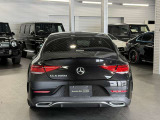 日本最大規模のメルセデス・ベンツ認定中古車展示場です。およそ25台展示可能な屋内展示場と、およそ80台展示できる広い屋外展示に厳選されたサーティファイドカーを常時展示しております