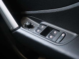 ●ドアの手すり、スイッチ類のデザインまで質感が高くこだわっています。ムダがないシンプルなデザイン、シンプルにもかかわらず高級感や上質感を感じさせます。