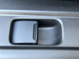 ☆お車についた傷やヘコミ、事故の修理もハヤシにお任せください。自社鈑金工場で修理ができますの安心です☆