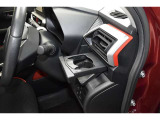 当店は全車『ロングラン保証』付!(1年間、距離無制限 HV車はHV保証付) 別途延長保証もご用意しております♪ ぜひ現車を確認にご来店ください