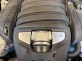 4.8LV型8気筒自然吸気エンジン