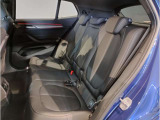 【エアバック】BMWのエアバックやその他の安全装備は、互いに補完しあう事で徹底した安全性を貫きます。万一の事故の際にそれぞれ最適な保護を提供してくれます!