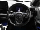 各操作スイッチなどもハンドルから手を放すことなく操作可能で安全運転に支援いたします!