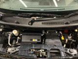 エンジンルームもクリーニング済みできれいですよ。日産の整備士がしっかりと丁寧に点検していますので安心してお乗りいただけます