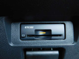 ビルトインETC2・0 インストルメントパネルのデザインにフィットするETCです。