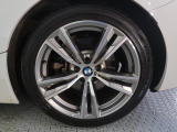 BMWならではの卓越した走りを支えるホイールと足回りです!