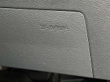 ニーエアバッグ装備です!運転者の足の衝撃も緩和できますね!