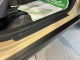 ステップにキズあります。