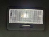 ルームランプは明るいLEDを採用しております。