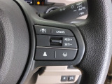 アダプティブクルーズコントロールは、高速道路などで設定した車速内で自動的に加減速の支援を行い、前走車との車間距離を維持しながら追従走行を支援する装置です。