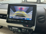 バックカメラ付きで駐車の際も安心です。