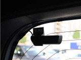 車内の雰囲気を損なわないスマートな仕上がりで、機能性とデザイン性を両立しています。