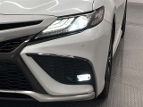 LEDヘッドライトです。デザイン性がよくとても明るいので、夜間の走行や悪天候でも安心です。