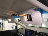 【車内ミラー】日常で使える、嬉しい車内ミラーがついてます!