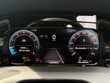 【Digital Cockpit Pro】メーター表示に加え、ナビゲションのマップ、アシストシステムなど好みに応じて表示を切り替えできます。