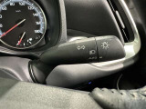 【オートライト】車外の明るさに応じて自動的にライトの点灯・消灯をしてくれます
