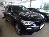 BMW在庫保有台数常時100台以上!ご来店の際はBMW本店(厚木市下荻野140-1)にご来店ください!弊社自慢の全天候型ショールーム!BMW在庫保有台数常時100台以上ございます!