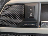 英国の高級オーディオブランドMERIDIANのシステムで,澄みきった高音から豊かで深みのある低音まで、高品質なサウンドの世界に浸ることができます。